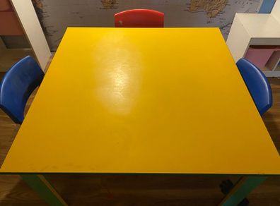 Kids Table