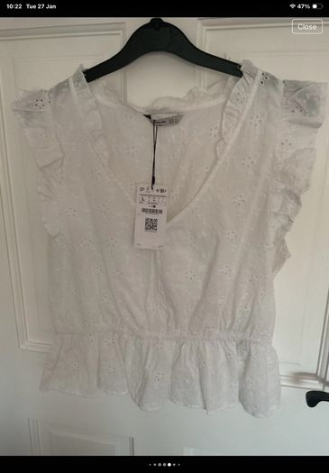 top Bnwt Stradivarius white broderie Anglaise size large summer top