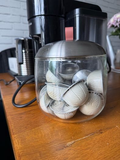 Nespresso Vertuo + Aeroccino 4 + Glass Pods Holder