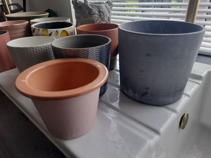 Plant pots