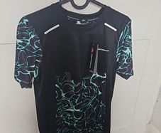 Boys monterain set, t-shirt & shorts. Brand new, can't find receipt too big. Size XL BOYS