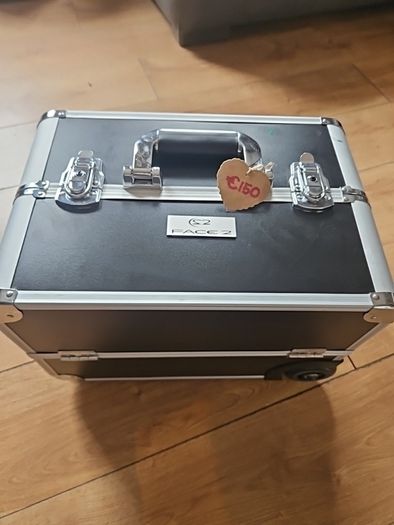 brand new make up case