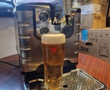 Blade beer machine
