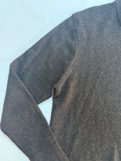 100% wool sweater M