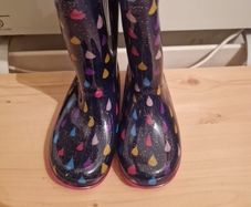 wellies