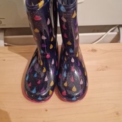 wellies