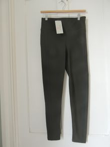 Sweaty Betty Thermodynamic Leggins - new with tags, size M (12, 40-42)
