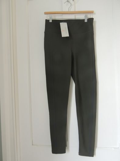 Sweaty Betty Thermodynamic Leggins - new with tags, size M (12, 40-42)