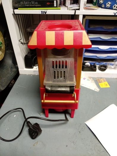 popcorn maker
