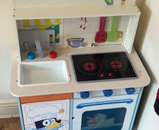 play kitchen