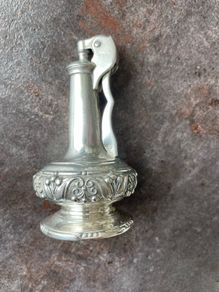 Vintage Ronson Decanter Table Lighter