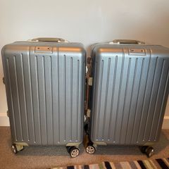 Travels Choice carry on suitcase Pair