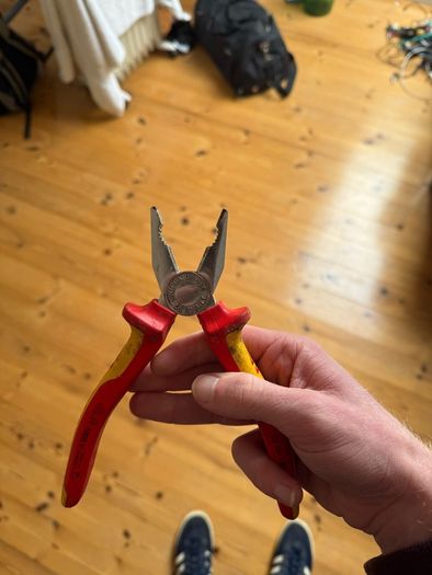 Knipex 160mm Pliers 1000v VDE