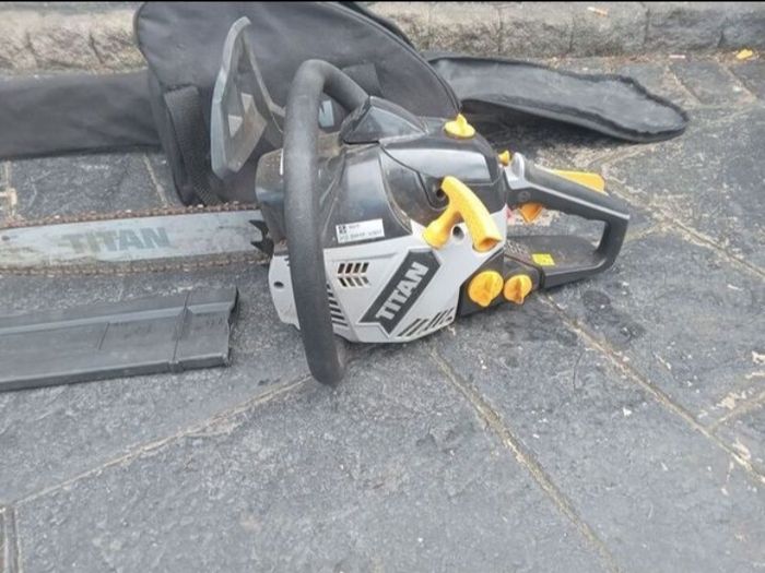 Titan chainsaw