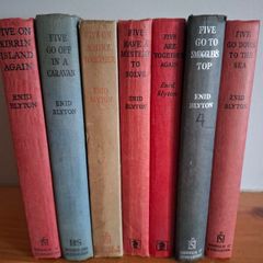 Bundle of hardback Famous Five Books