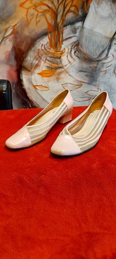I love Comfort  Shoe's