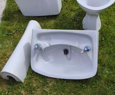 bathroom suite