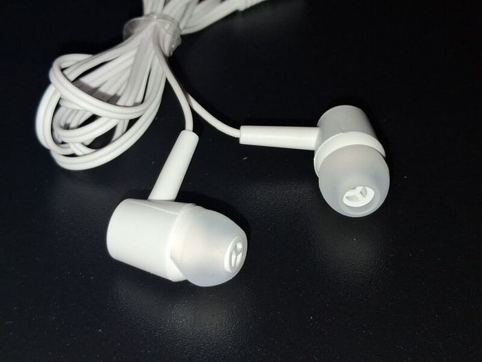 Buy 2 Get 1 Free!! - Only 1 Each!! - Brand New Wired Earphones