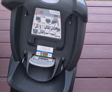Baby car seat and ISOFIX base