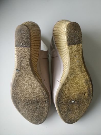 Shoes - Size 7