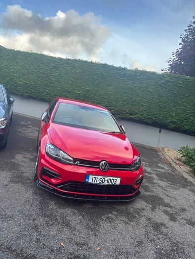 Volkswagen Golf R