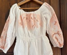 Cotton white shirt with with delicate pink embroidery