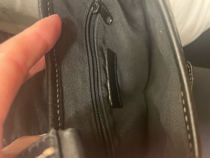 Kenneth Cole black leather shoulder bag