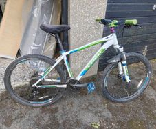 Trek 4300 mountain bike
