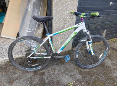 Trek 4300 mountain bike