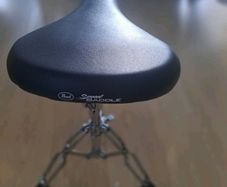 Pearl speed saddle drummers seat