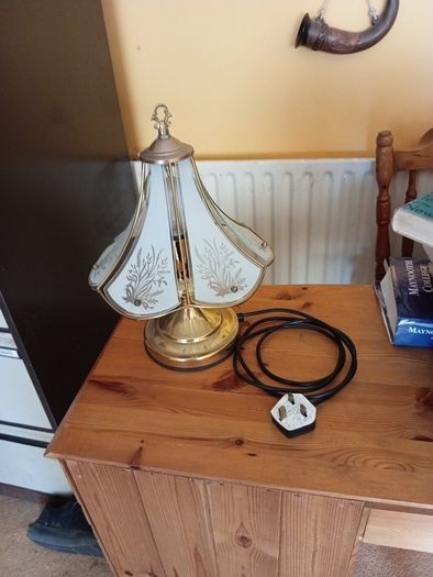 Vintage Glass Paneled Brass Plated Lamp Floral White Gold 39cm Tall