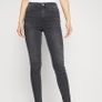 jamie jeans Image 2