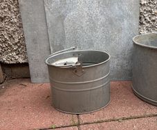 Steel mop bucket