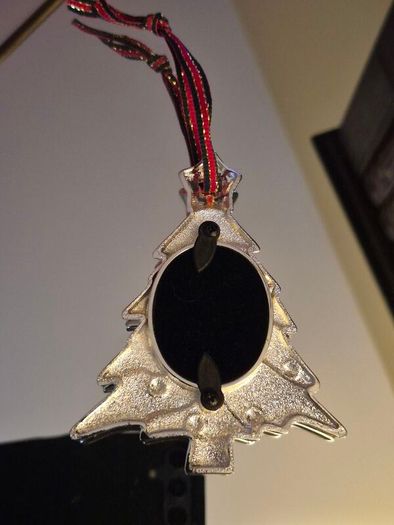 Newbridge Silver Christmas Decorations/ Tree Frames
