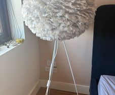 Eos feather floor lamp, grey