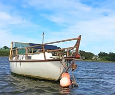 32 FT sailing boat 4 sleeper