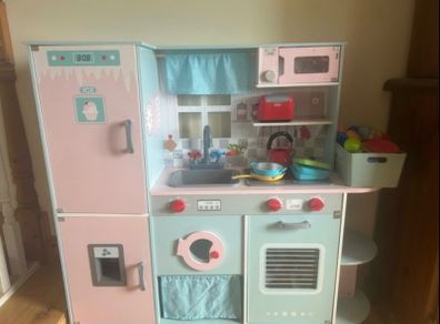 Play Kitchen