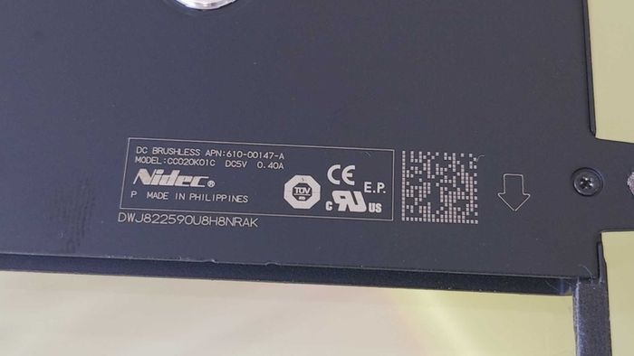Macbook Pro A1989 A1706 Fan Apn: 610-00147-a Model No: Cc020k01c