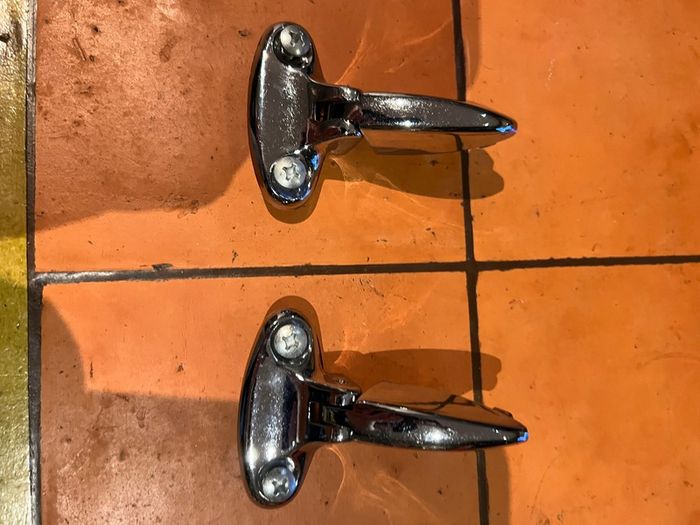 Classic mini chrome boot hinges