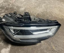 Audi a3 2018  right headlight original