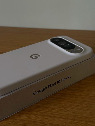 Google Pixel 10 Pro XL 256GB Like New
