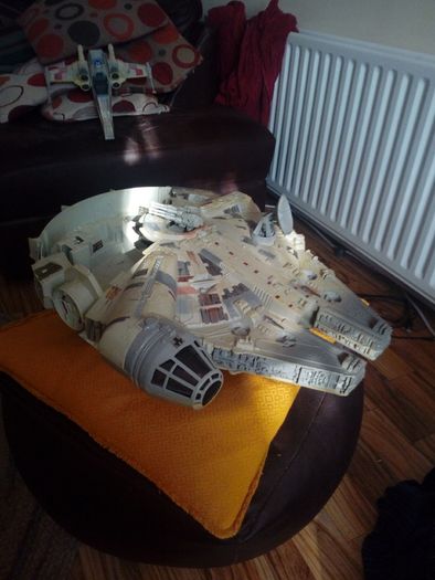 Star Wars Millennium Falcon (1995) and X-Wing (1995)