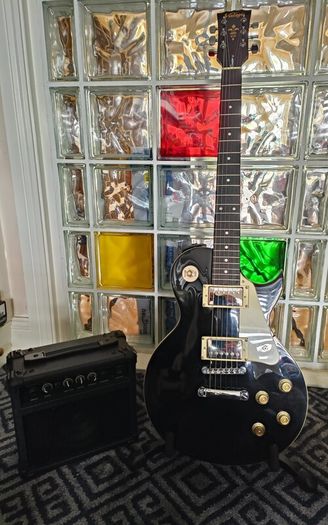 Vintage V10 Electric Guitar (Gloss Black)