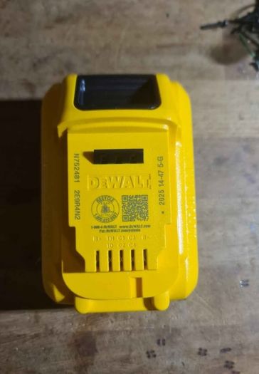 Dewalt battery 18V 8Ah