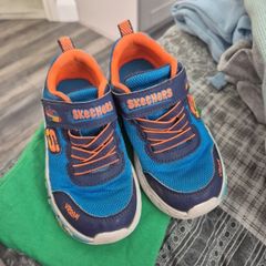 Skechers Boys Size 8.