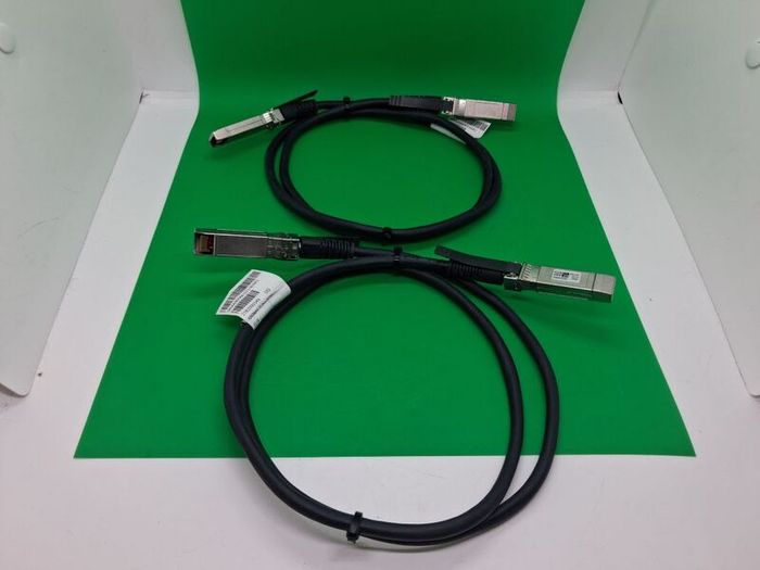 Postage - Lot of 2 x HPE X JD096c 10Gps 1.2m SFP G16 Cables