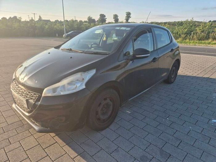 Peugeot 208 1.0 Drive Home, tax 08/26, NO NCT
