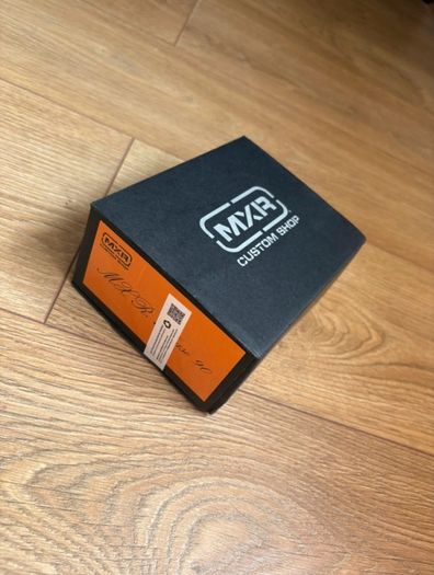 MXR Phase 90 - Script