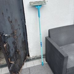 Window cleaner