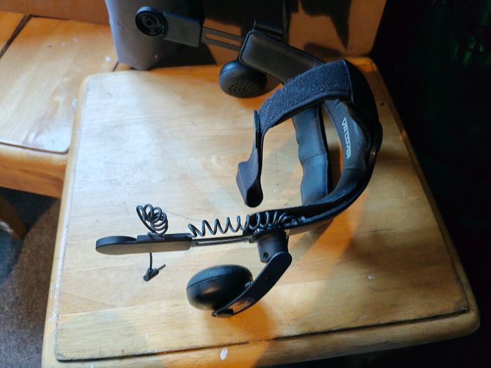 Vive Deluxe Audio Strap + VR Cover Foam
